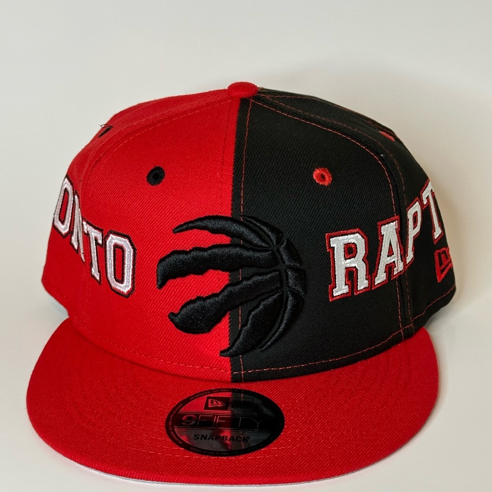 Toronto Raptors Split Snapback New era Brand new